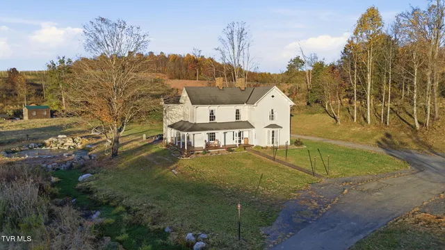 $749,000 | 18254 Providence Road, Abingdon, VA 24210
