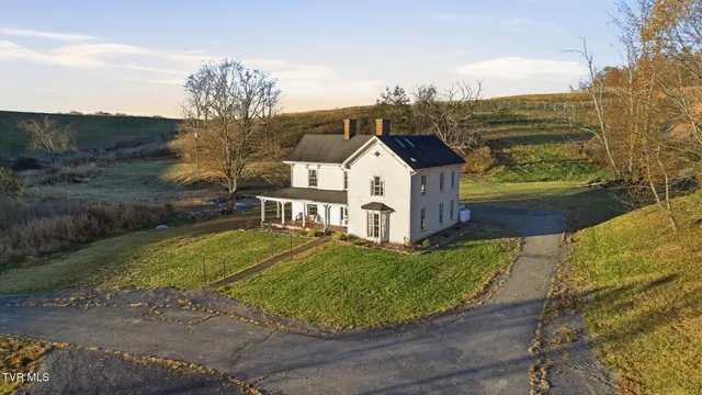 $749,000 | 18254 Providence Road, Abingdon, VA 24210