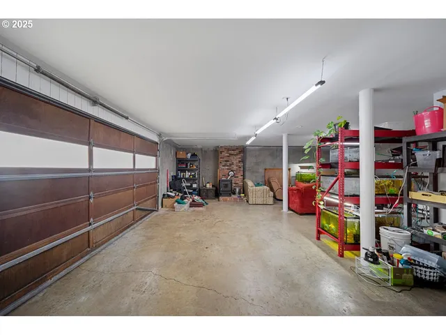 $350,000 | 205 Marsh Street, Gardiner, OR 97441