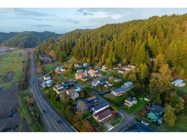 a view of a yard with an umbrella
