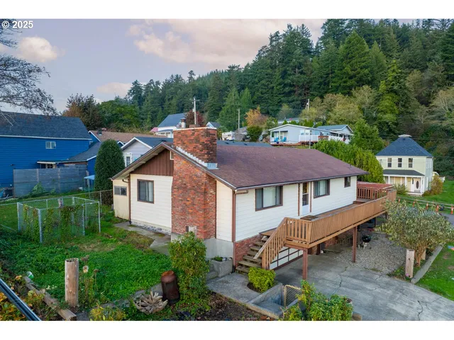 a house view with a garden space