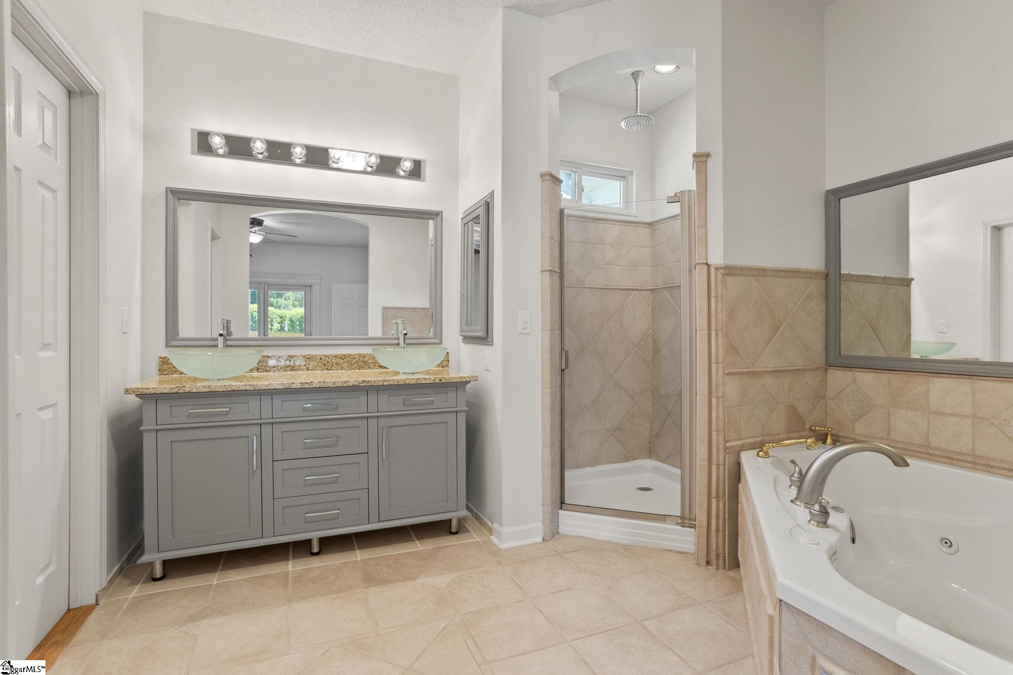 241 Hardwood Road Greenville, SC 29607 - Photo 11 of 31 Gallery Image 11