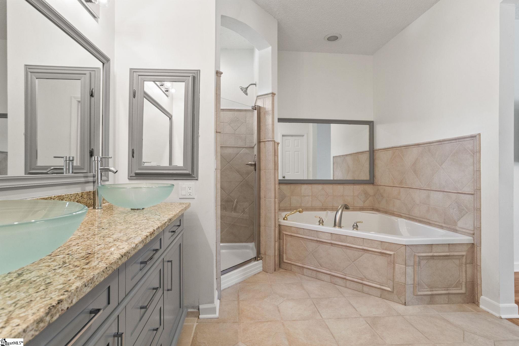 241 Hardwood Road Greenville, SC 29607 - Photo 12 of 31 Gallery Image 12