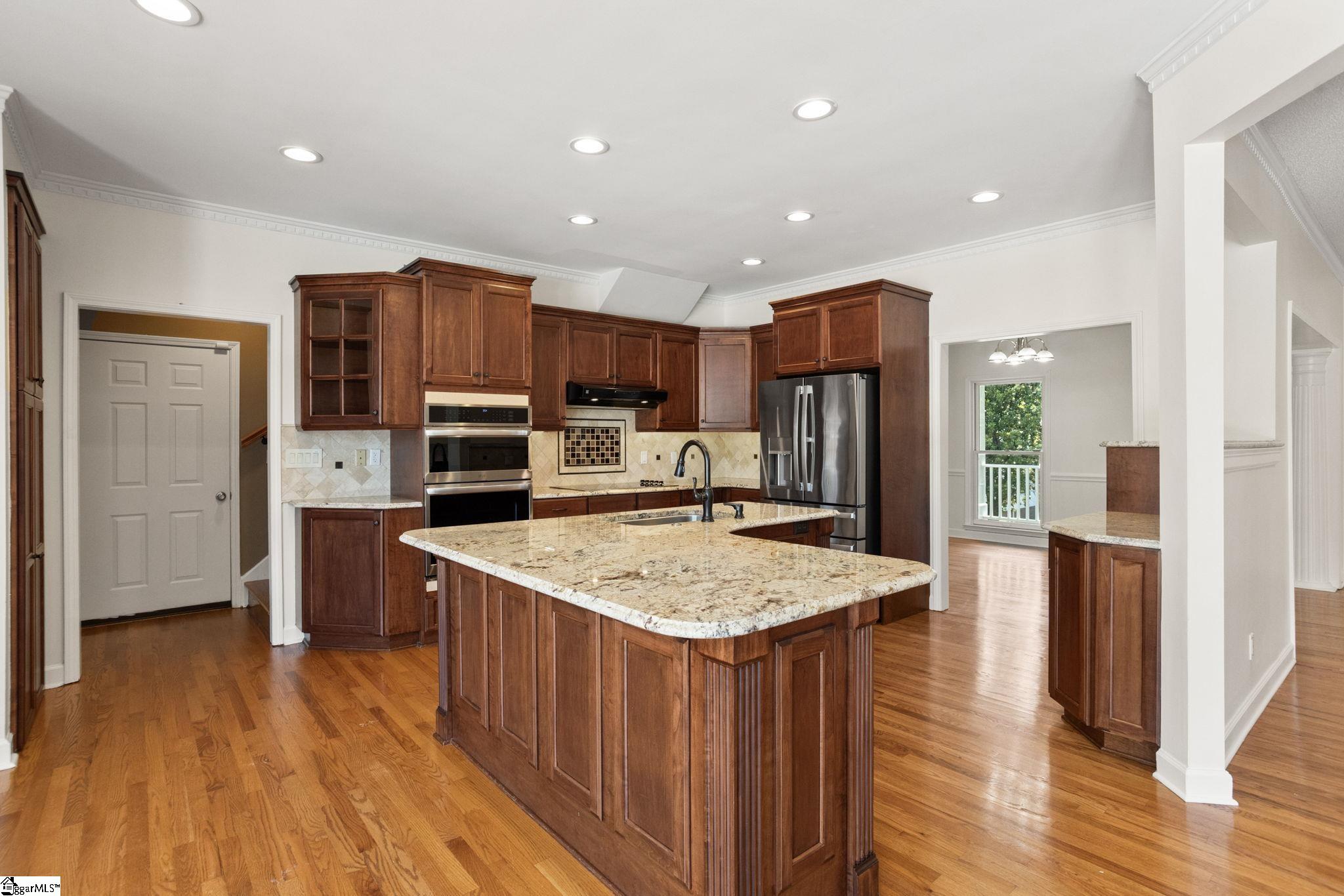 241 Hardwood Road Greenville, SC 29607 - Photo 7 of 31 Gallery Image 7