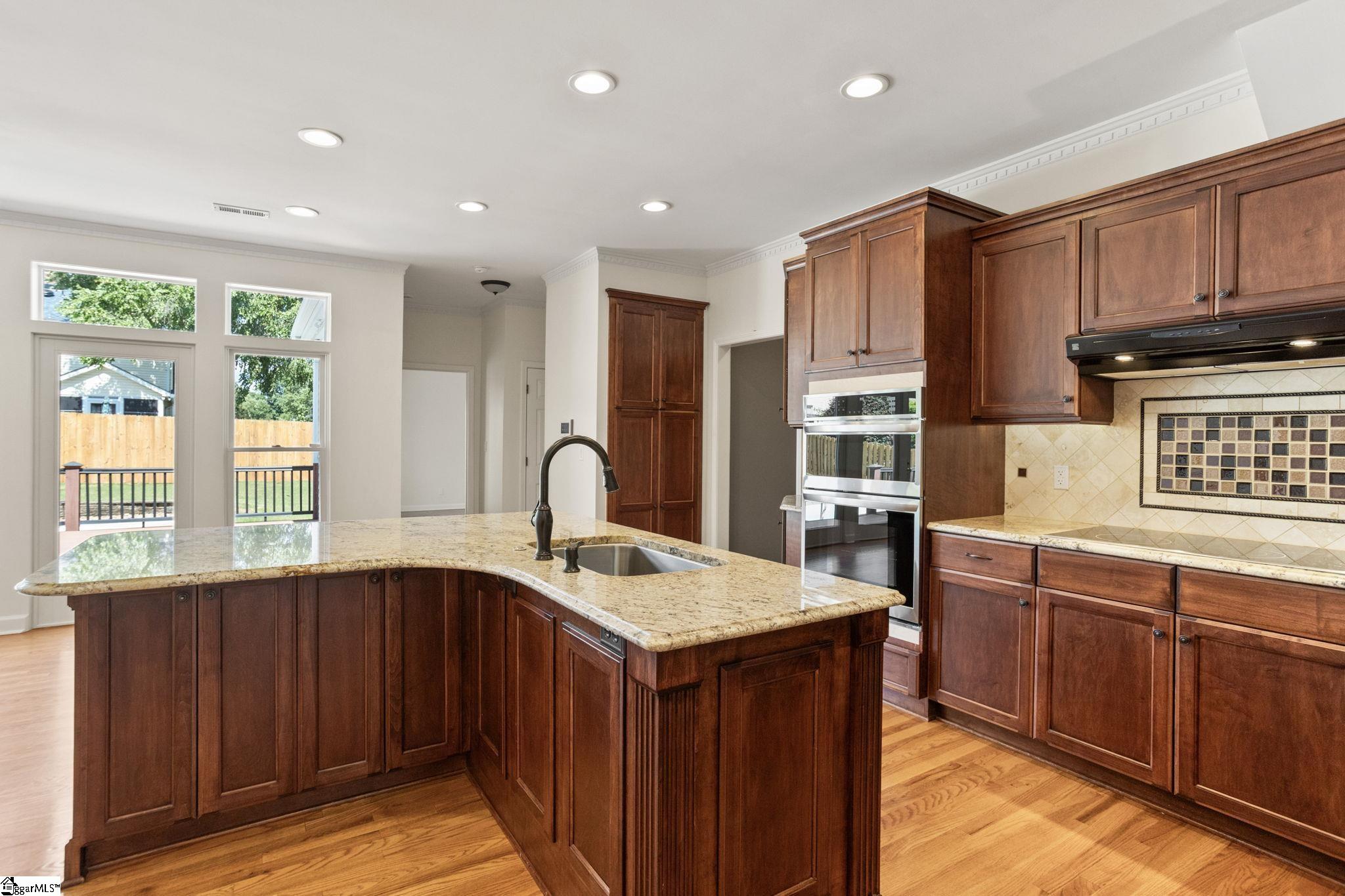 241 Hardwood Road Greenville, SC 29607 - Photo 9 of 31 Gallery Image 9