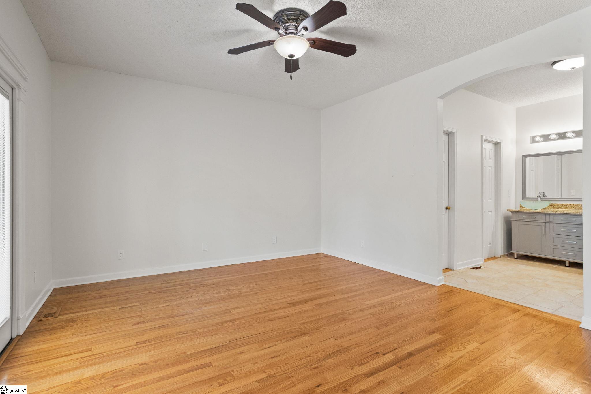 241 Hardwood Road Greenville, SC 29607 - Photo 10 of 31 Gallery Image 10