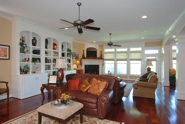 3320 Allen Barrett Road Murfreesboro, TN 37129 - Photo 4 of 19 Wide open living space with built in shelving and incredible trim through out this home. Entertain many, or just relax for a quite evening.