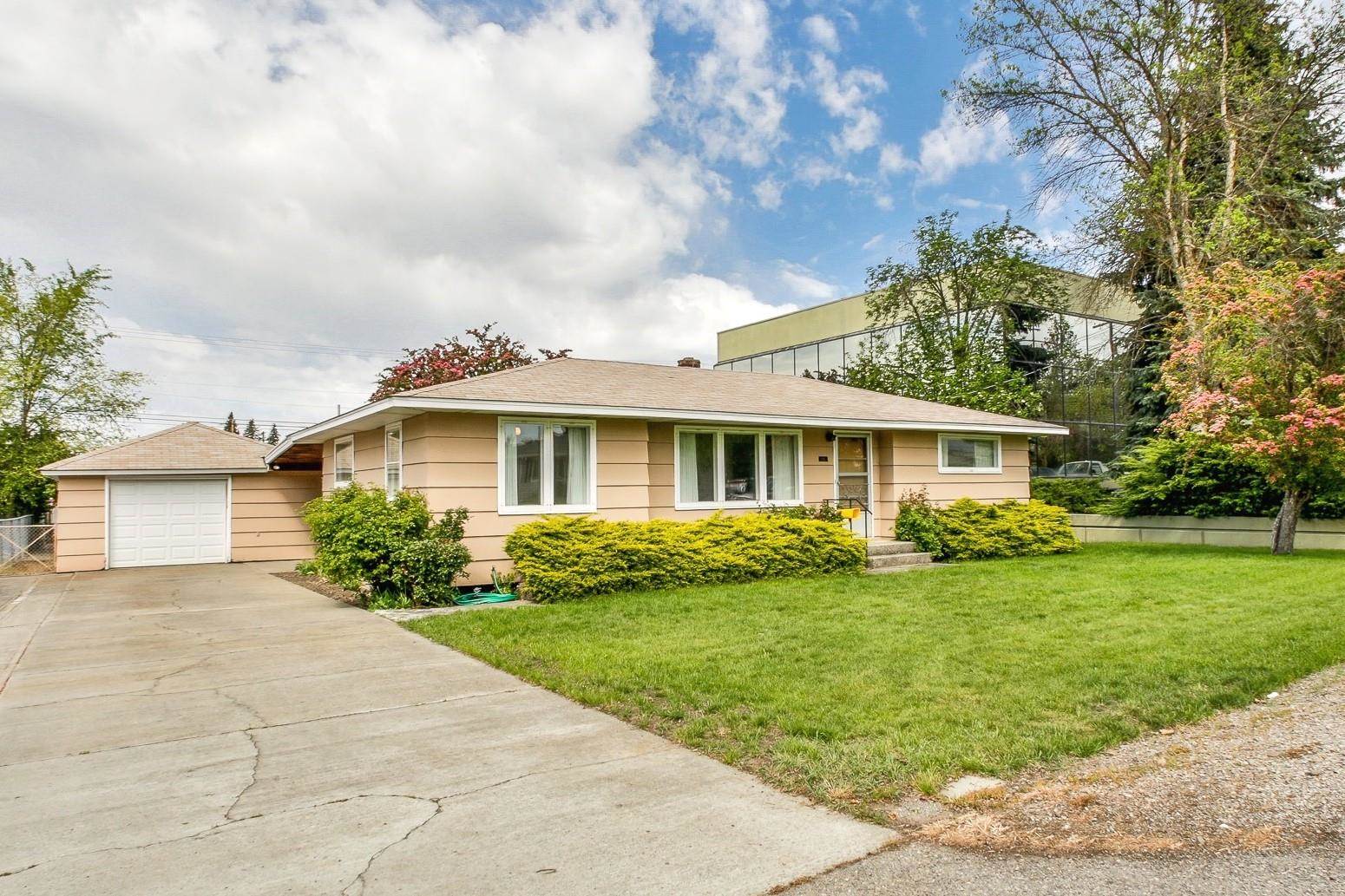 1105 North Stout Road Spokane Valley, WA 99206 - Photo 1 of 21