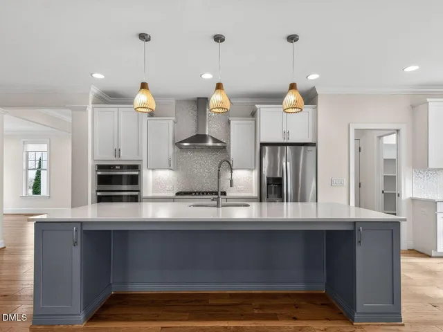 $1,200,000 | 2117 Bee Cave Court, Apex, NC 27539