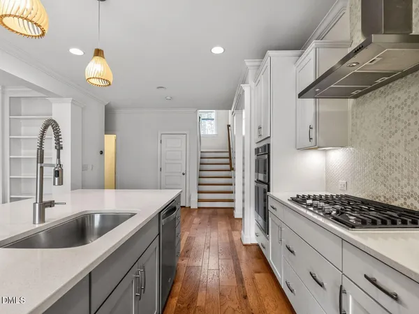 $1,090,000 | 2117 Bee Cave Court, Apex, NC 27539