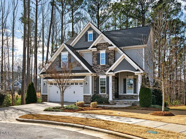 $1,090,000 | 2117 Bee Cave Court, Apex, NC 27539