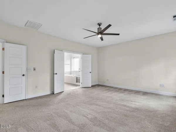 $1,090,000 | 2117 Bee Cave Court, Apex, NC 27539