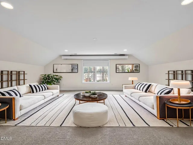 $1,200,000 | 2117 Bee Cave Court, Apex, NC 27539