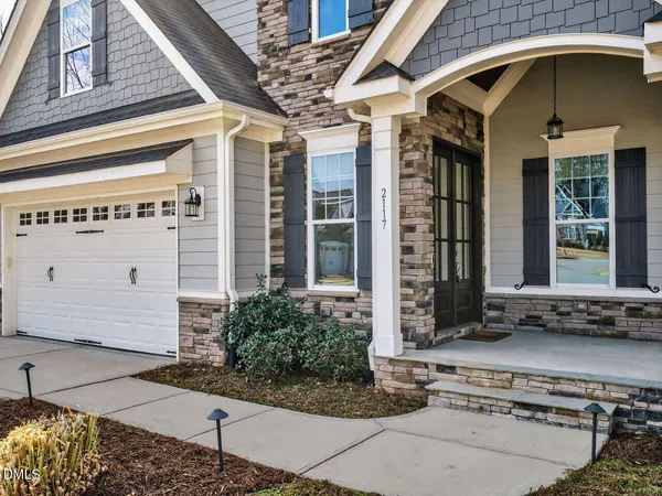 $1,090,000 | 2117 Bee Cave Court, Apex, NC 27539