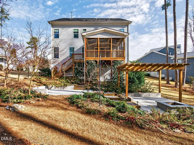 $1,200,000 | 2117 Bee Cave Court, Apex, NC 27539