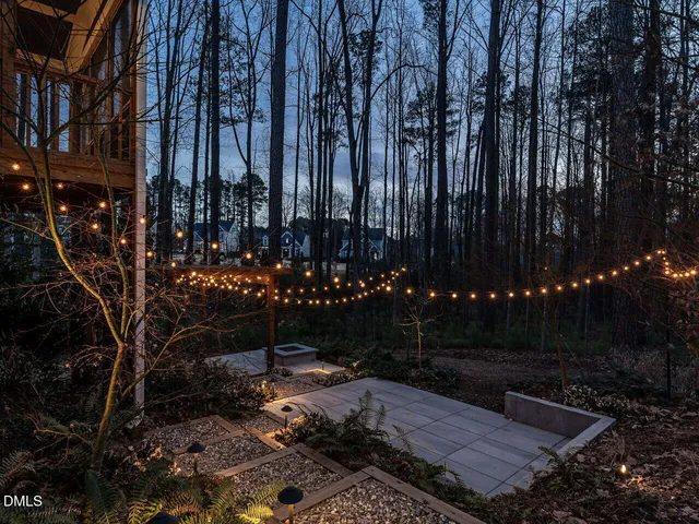 $1,200,000 | 2117 Bee Cave Court, Apex, NC 27539