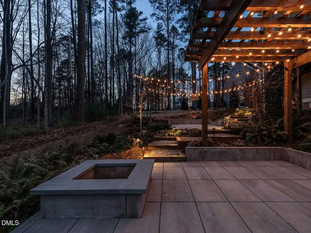 $1,200,000 | 2117 Bee Cave Court, Apex, NC 27539