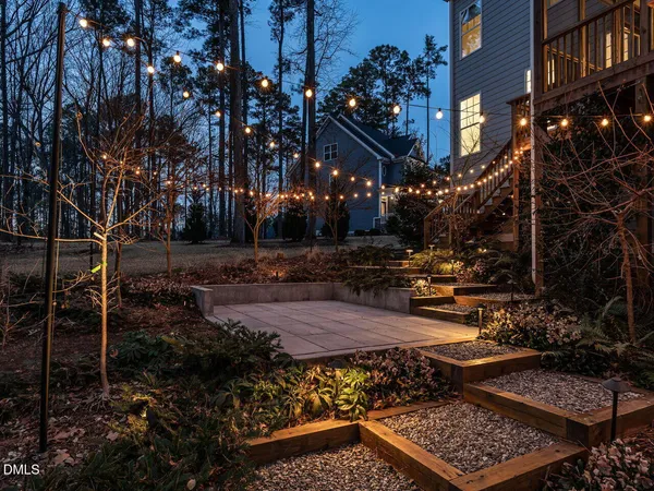 $1,090,000 | 2117 Bee Cave Court, Apex, NC 27539