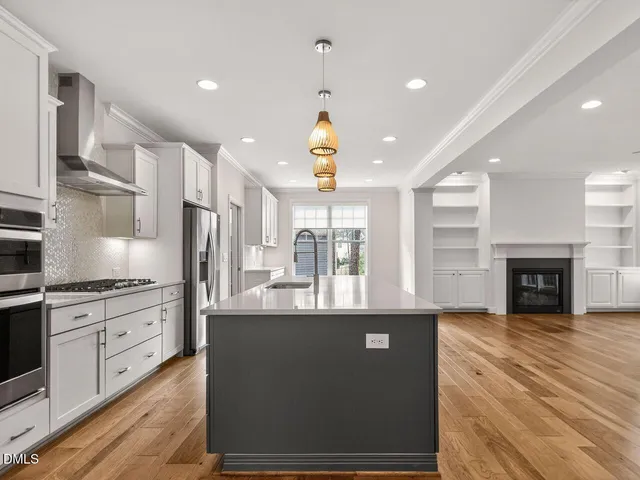 $1,200,000 | 2117 Bee Cave Court, Apex, NC 27539