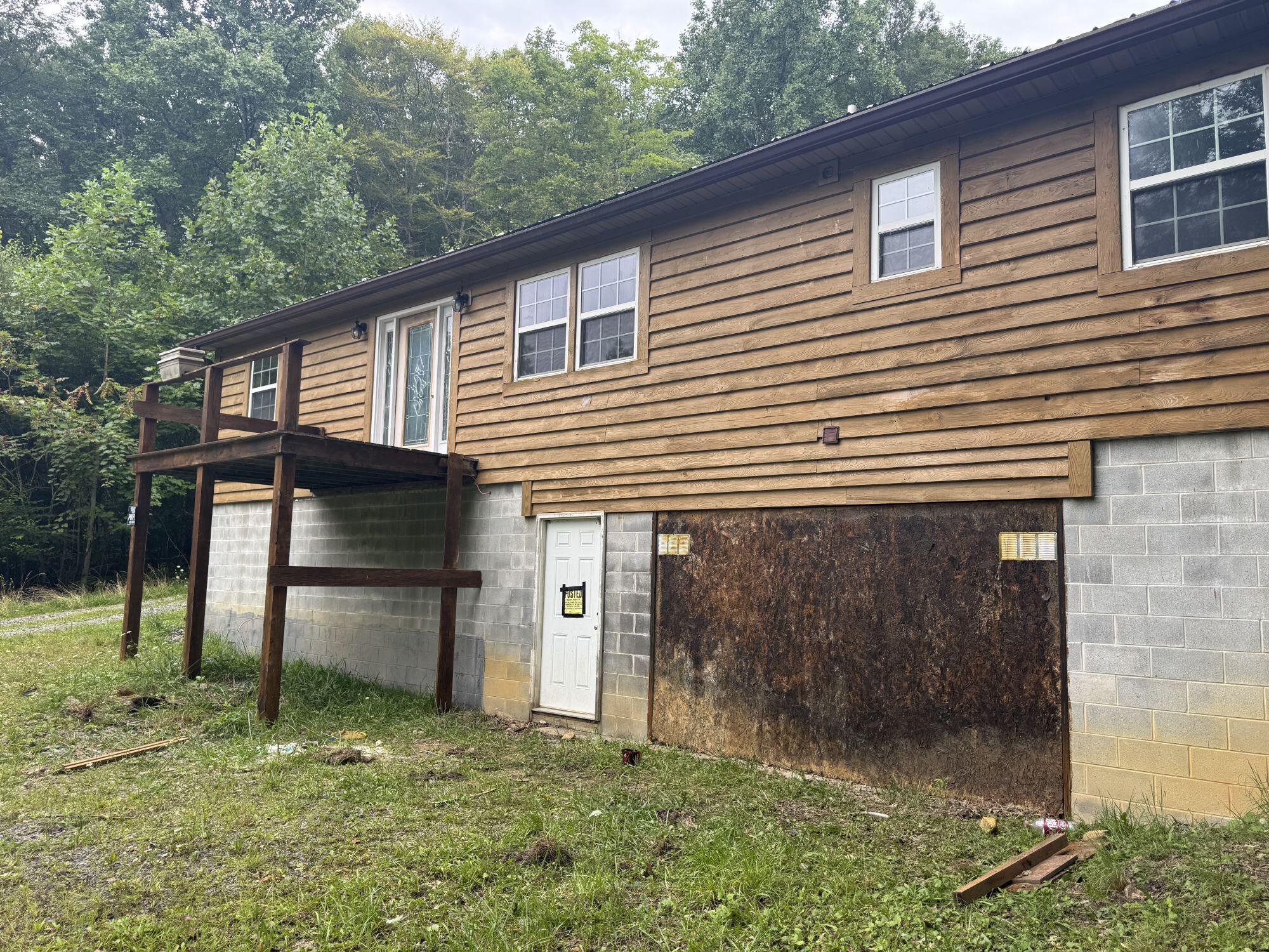 6358 Sewell Creek Road Meadow Bridge, WV 25976 - Photo 4 of 36 Gallery Image 4