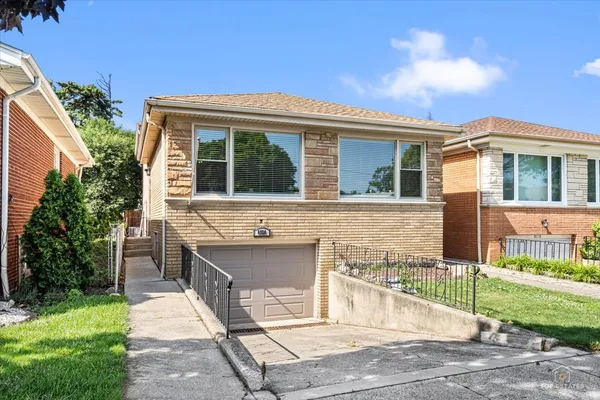 $549,000 | 6320 West Lawrence Avenue, Chicago, IL 60630