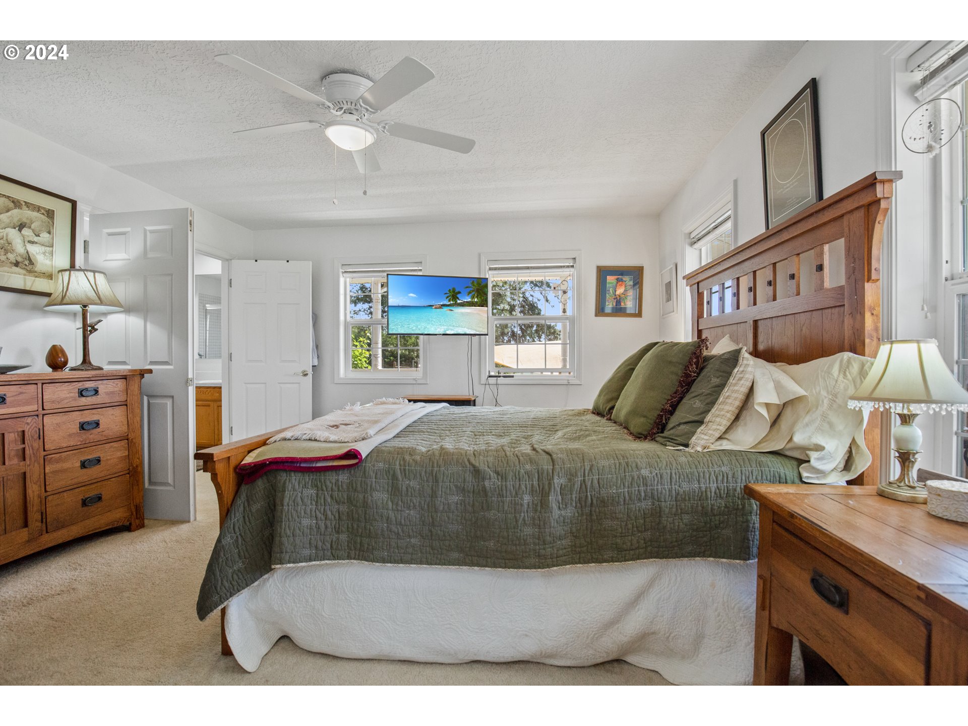 25059 Larson Road Monroe, OR 97456 - Photo 18 of 38 a bedroom with a bed and closet