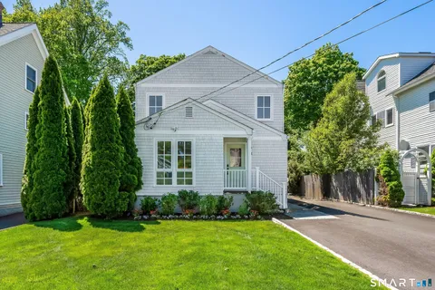 $1,895,000 | 21 Fairfield Avenue, Darien, CT 06820