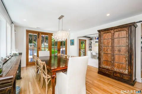 $1,895,000 | 21 Fairfield Avenue, Darien, CT 06820