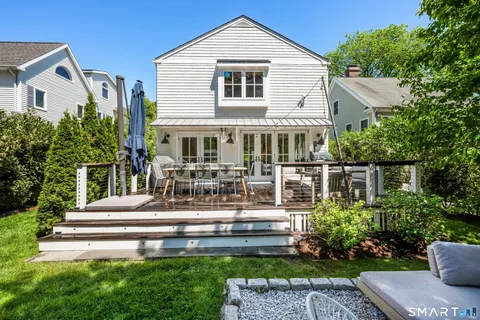 $1,895,000 | 21 Fairfield Avenue, Darien, CT 06820