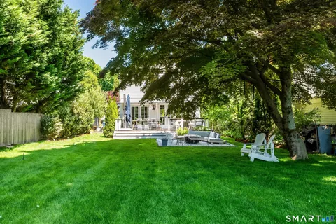 $1,895,000 | 21 Fairfield Avenue, Darien, CT 06820
