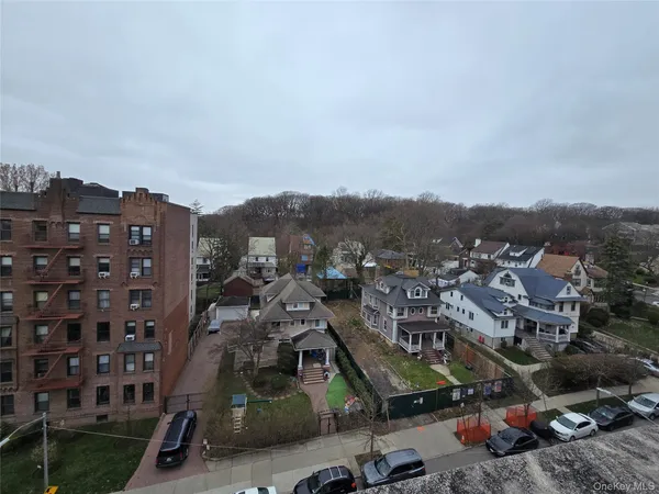 $2,750 | 8371 116th Street, Unit 7C | Kew Gardens