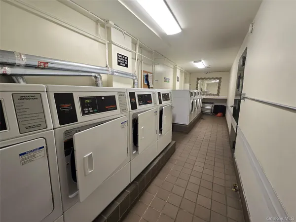 $2,750 | 8371 116th Street, Unit 7C | Kew Gardens