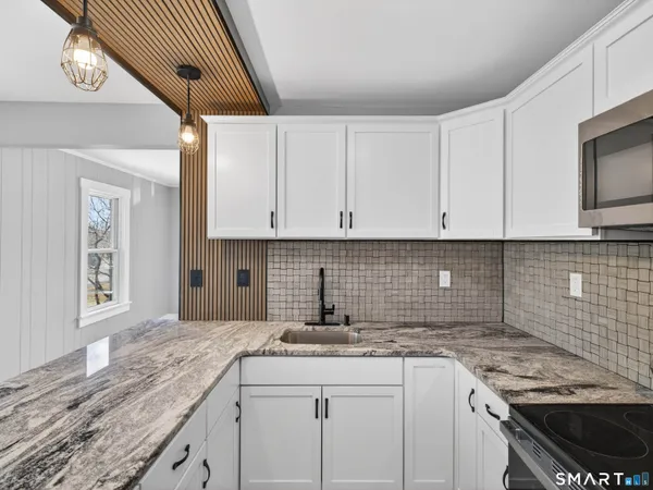 $349,900 | 171 Norwood Avenue, New London, CT 06320