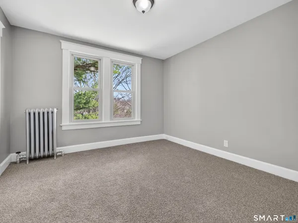 $349,900 | 171 Norwood Avenue, New London, CT 06320