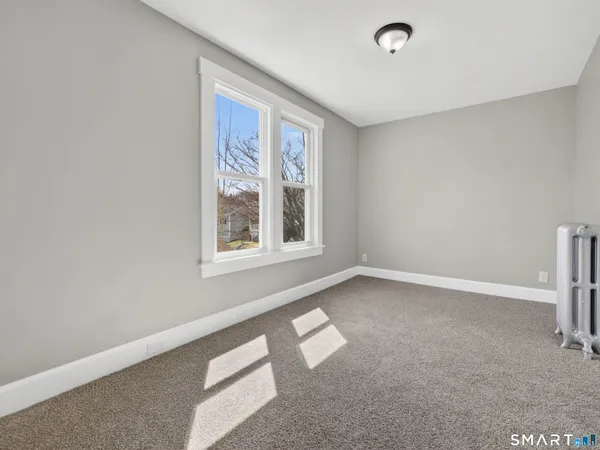 $349,900 | 171 Norwood Avenue, New London, CT 06320