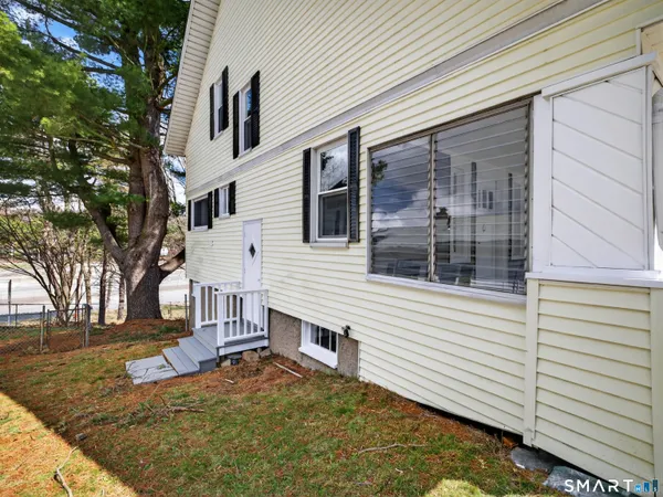 $349,900 | 171 Norwood Avenue, New London, CT 06320