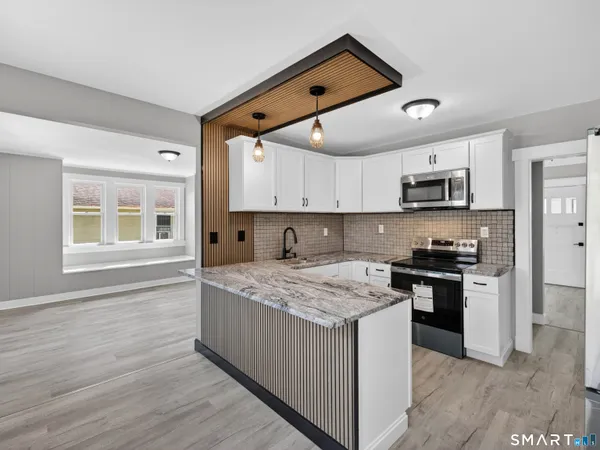 $349,900 | 171 Norwood Avenue, New London, CT 06320