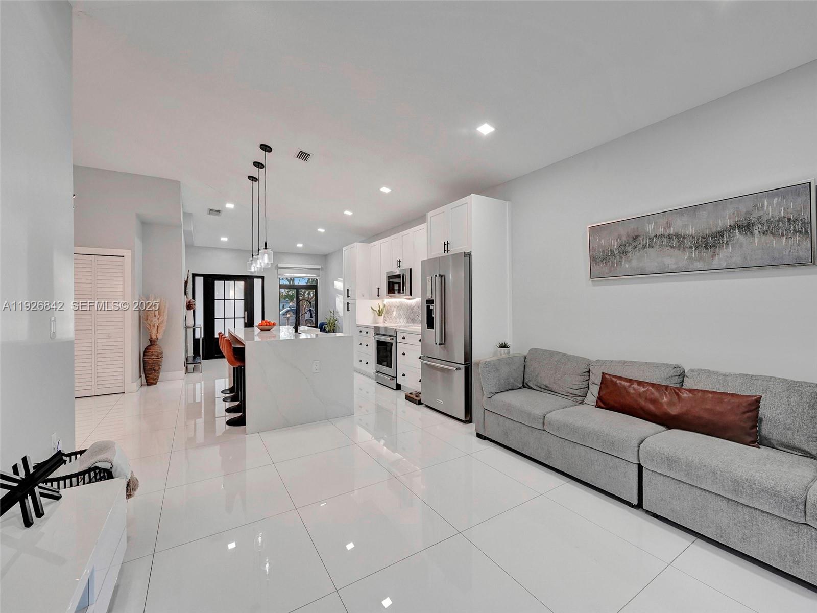 19901 Northwest 77th Court Hialeah, FL 33015 - Photo 14 of 50