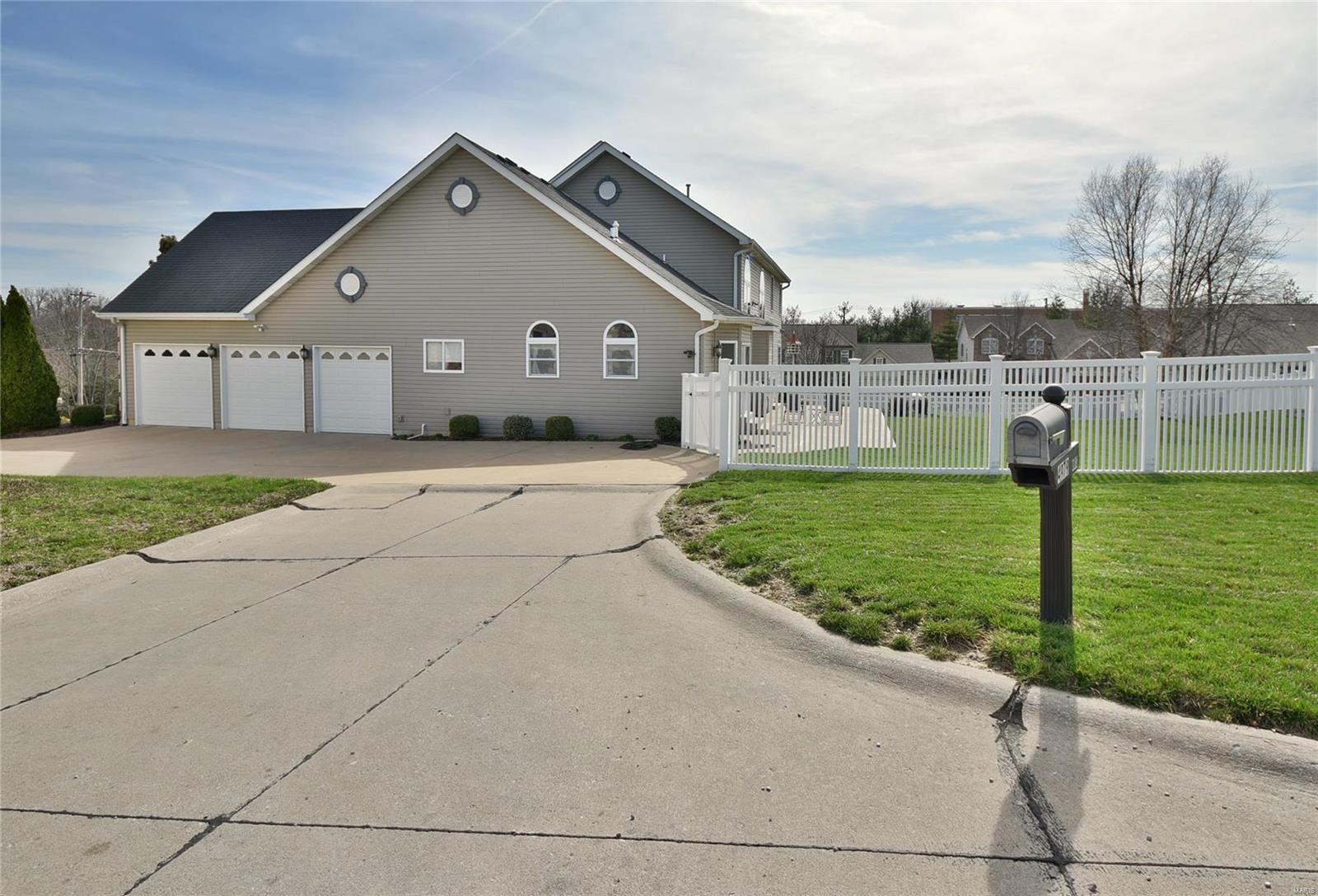 4979 Ambs Road St. Louis, MO 63128 - Photo 11 of 70