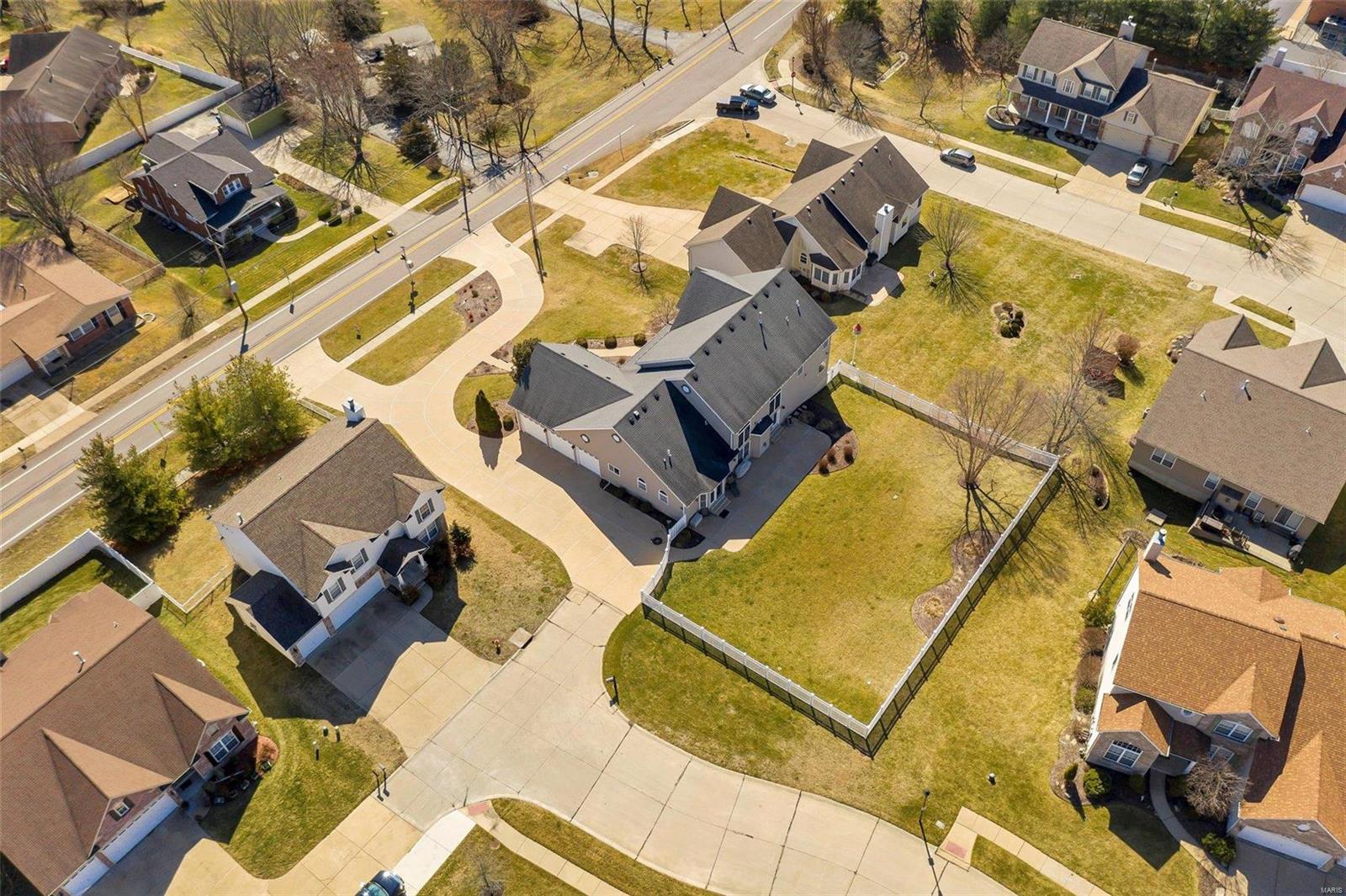 4979 Ambs Road St. Louis, MO 63128 - Photo 17 of 70