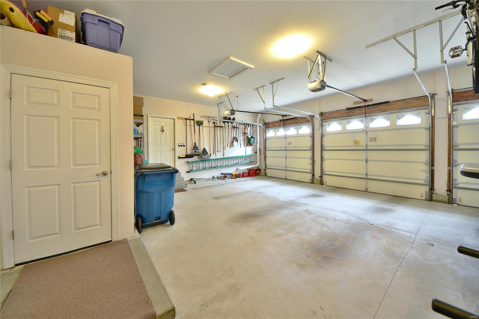 4979 Ambs Road St. Louis, MO 63128 - Photo 19 of 70