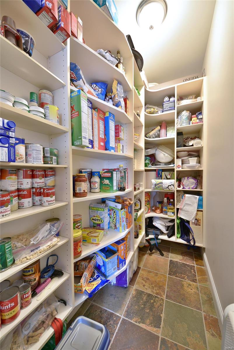 4979 Ambs Road St. Louis, MO 63128 - Photo 37 of 70