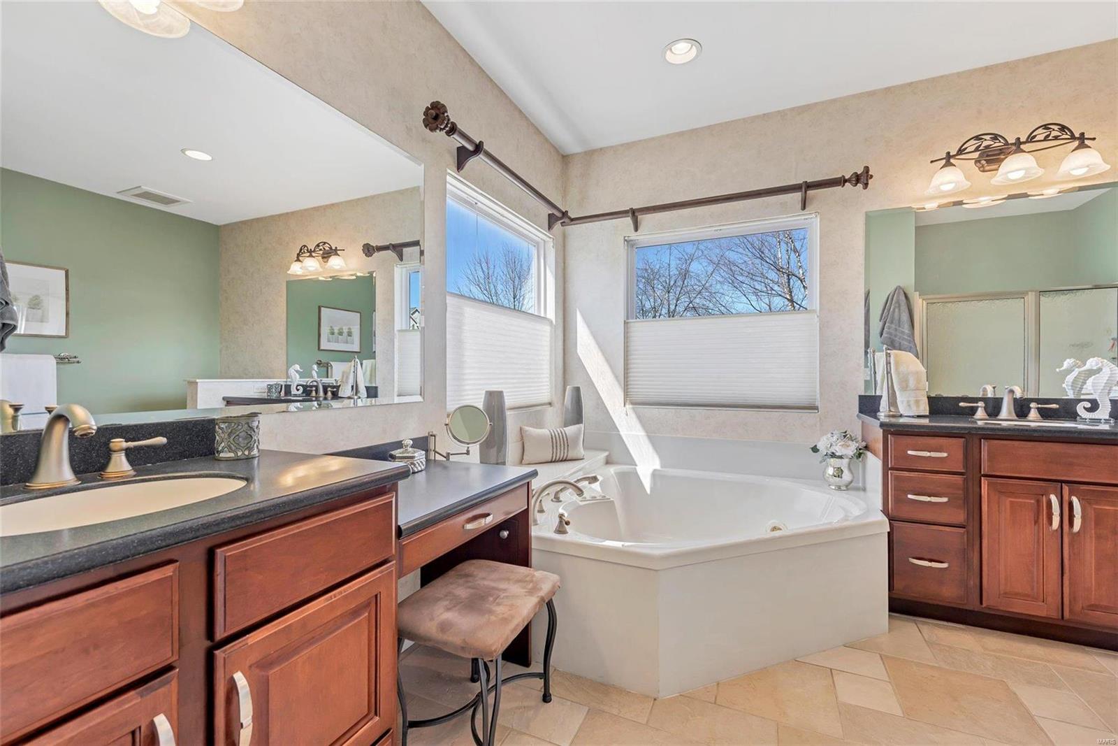 4979 Ambs Road St. Louis, MO 63128 - Photo 49 of 70