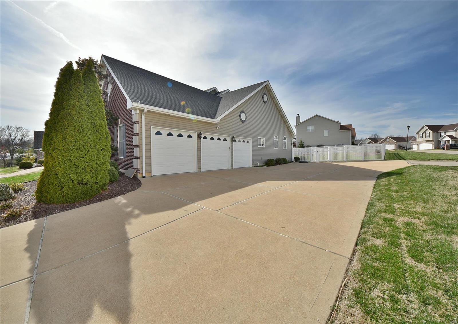 4979 Ambs Road St. Louis, MO 63128 - Photo 10 of 70