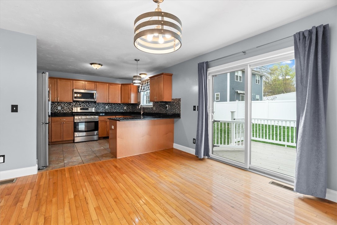 515 Pleasant Street Pawtucket, RI 02860 - Photo 14 of 50