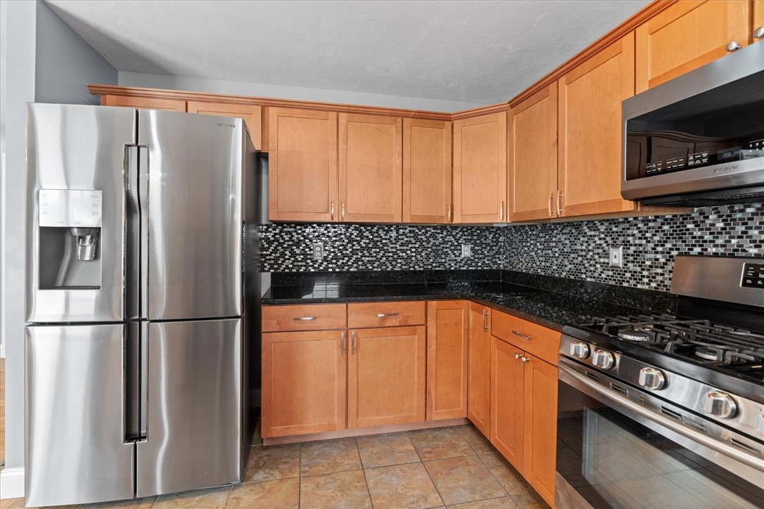 515 Pleasant Street Pawtucket, RI 02860 - Photo 16 of 50