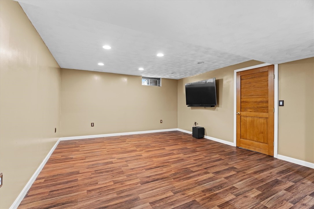 515 Pleasant Street Pawtucket, RI 02860 - Photo 34 of 50