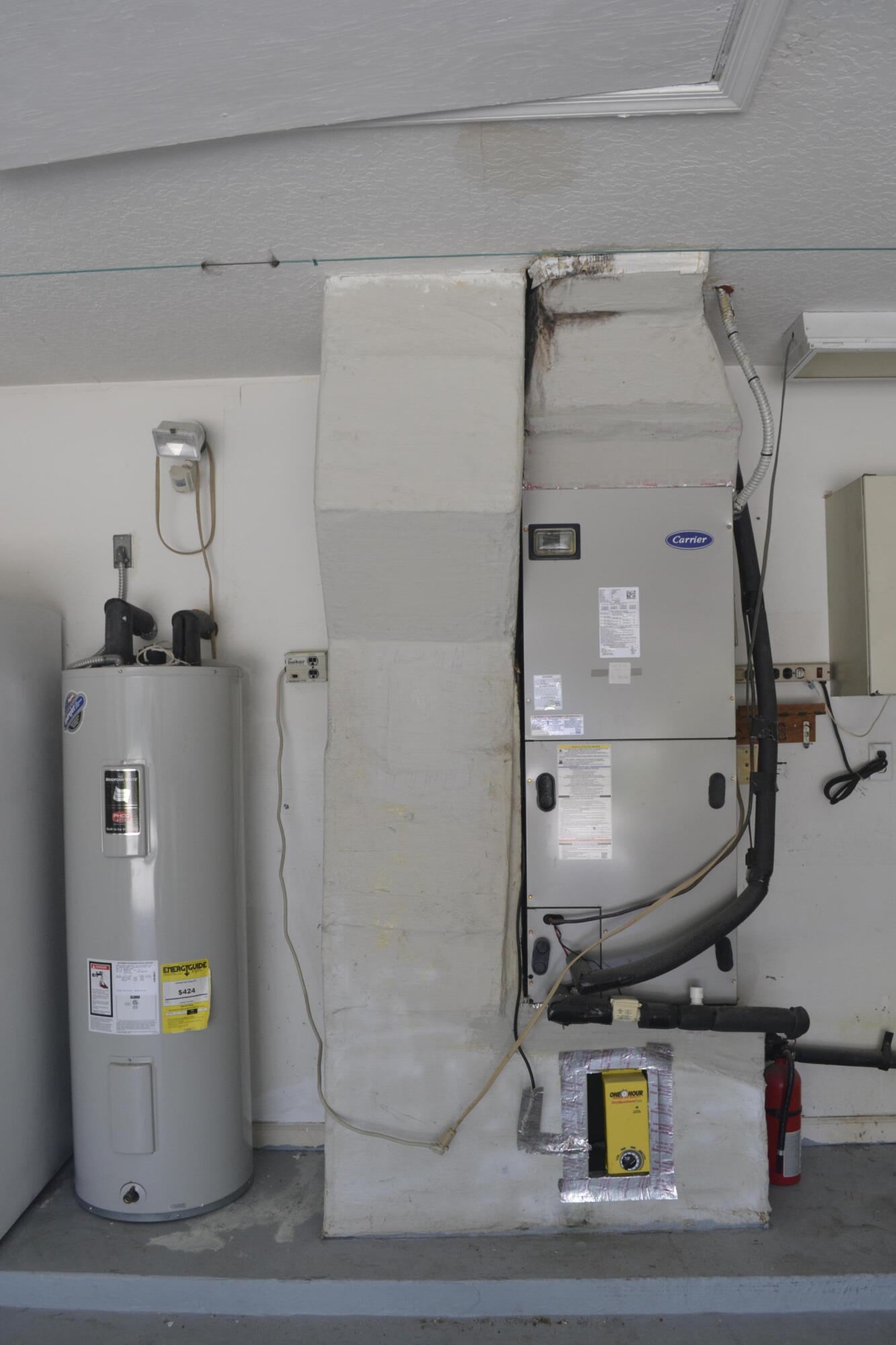 1104 Raintree Lane Wellington, FL 33414 - Photo 27 of 30 Water Heater & A/C