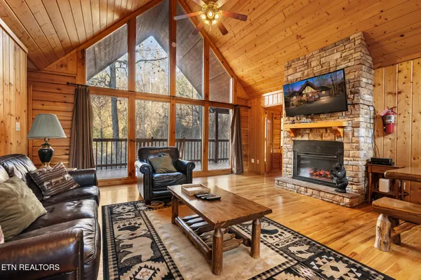 $584,000 | 1509 Bears Den Way, Sevierville, TN 37862