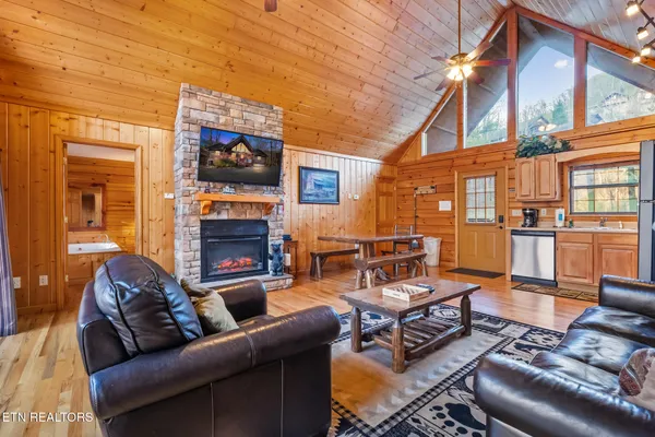 $584,000 | 1509 Bears Den Way, Sevierville, TN 37862